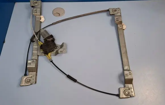 Renault Kangoo II Front door window regulator with motor 402087A