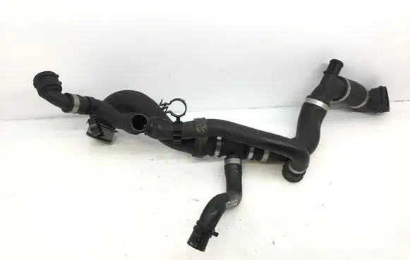 Mercedes-Benz AMG GT R190 C190 Coolant pipe/hose A1905000175