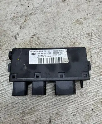 Mercedes-Benz C W203 Other control units/modules A0295450632 00833802