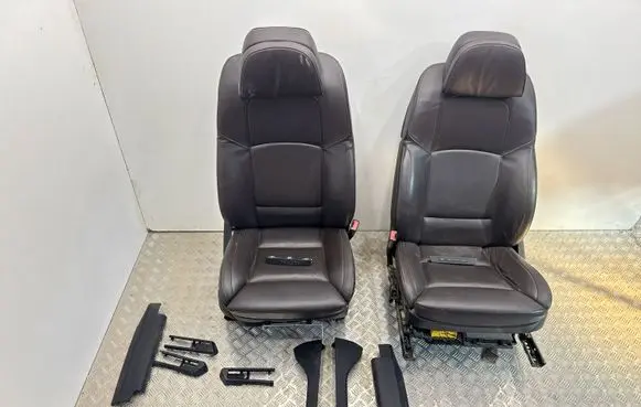 Seat set