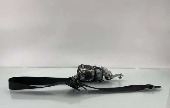 Mercedes-Benz E W212 Front seatbelt 610035800D 14129277 7426000903
