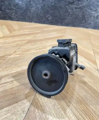 Mercedes-Benz C W204 Power steering pump