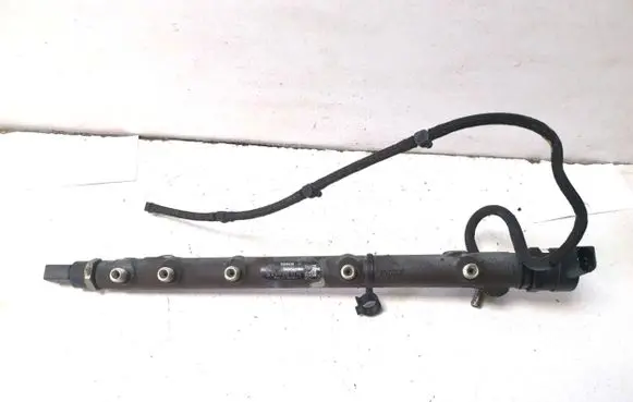 Mercedes-Benz Vito Viano W639 Fuel main line pipe A6110700395