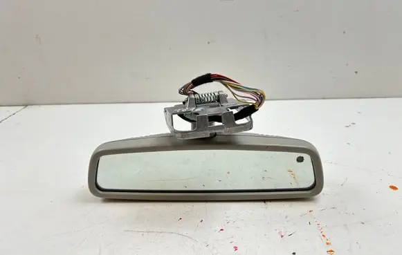 Rear view mirror (interior)