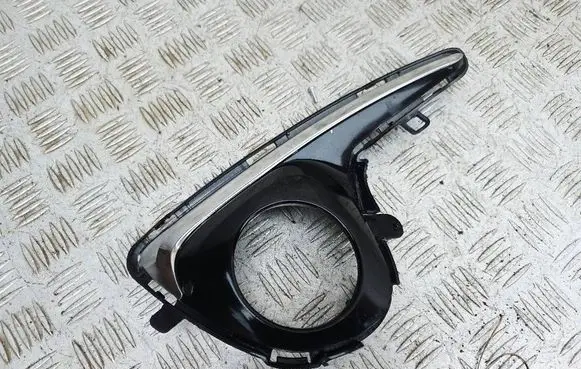 Toyota Yaris Front fog light trim/grill 814810D360 520300D140