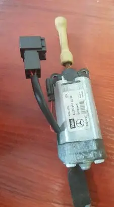 Mercedes-Benz C W203 Steering column adjust motor A2205400288