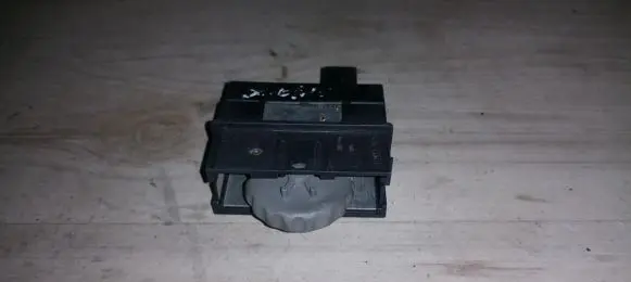 Renault Scenic I Headlight level height control switch 7700436047 241642