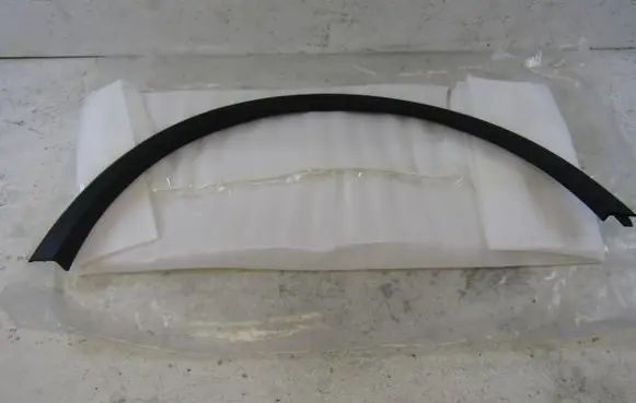 Front arch trim