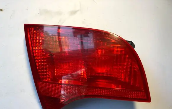 Audi A4 S4 B7 8E 8H Tailgate rear/tail lights 8E9945093 484501