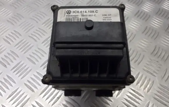 Volkswagen PASSAT B6 ABS Pump 3C0614109C