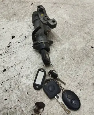 Volkswagen Golf IV Ignition lock 4B0905851C