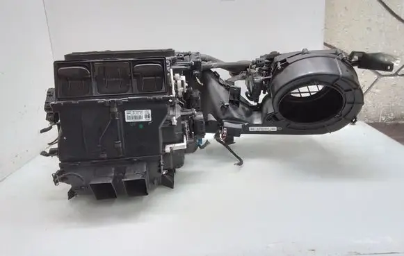 Audi A6 S6 C5 4B Interior heater climate box assembly MF4432000252