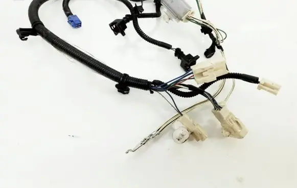 Toyota Avensis T250 Tailgate/trunk wiring harness 8218505081 A0226