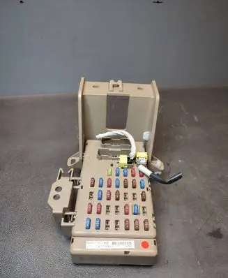 Subaru Forester SJ Fuse module 82201FJ211