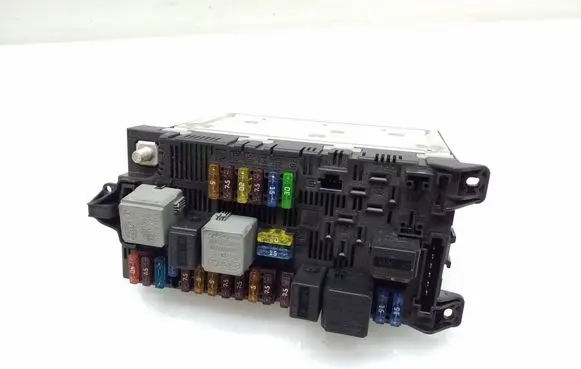 Mercedes-Benz E W211 Fuse module 2115453801