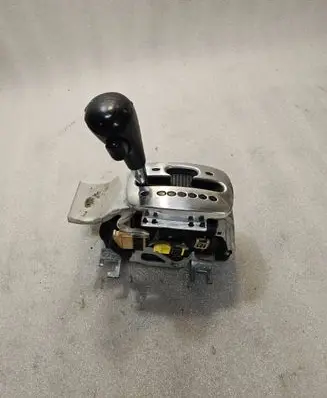 Audi A8 S8 D2 4D Gear shifter/selector 4d0713041
