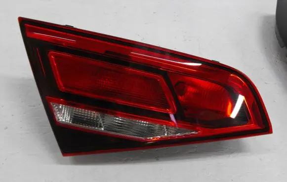 Audi A3 S3 8V Tailgate rear/tail lights