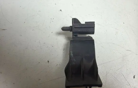 Ford Mustang VI Outside/exterior temperature sensor FR3T12B664AB