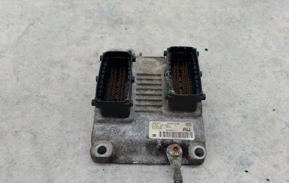 Opel Corsa D Engine control unit/module ECU 55557932