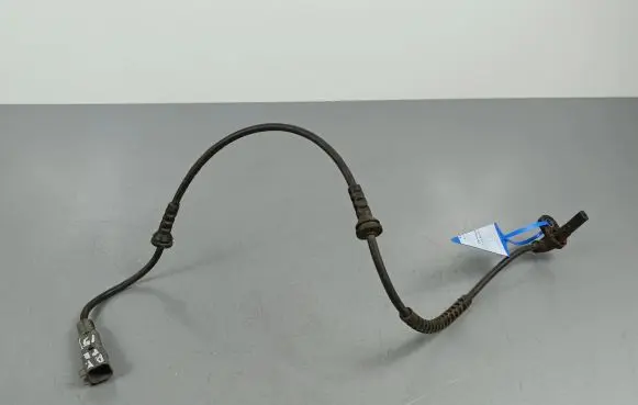 Opel Mokka ABS brake wheel speed sensor 95490814