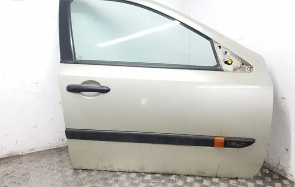 Renault Laguna II Front door