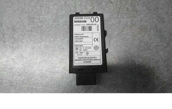Nissan X-Trail T30 Comfort/convenience module 28596CC000