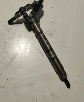 Audi Q7 4L Fuel injector 4D0971992