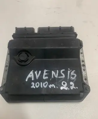 Toyota Avensis T270 Engine control unit/module 8966105D12