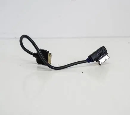 Volkswagen PASSAT B7 AUX in-socket connector 000051446C