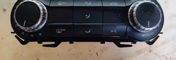 Mercedes-Benz GLA W156 Climate control unit 2469008215 2469010705
