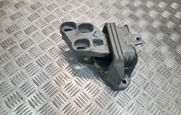 Mercedes-Benz GLA W156 X156 Engine mount vacuum valve TM17388