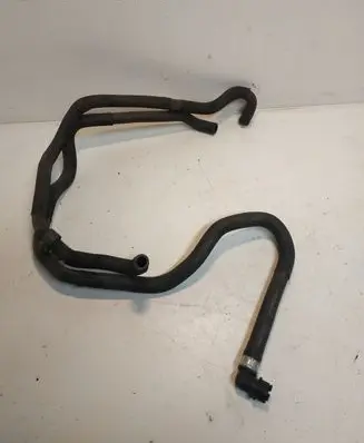 Volvo V70 Engine coolant pipe/hose