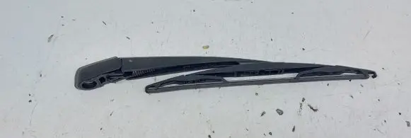 Peugeot 4007 Rear wiper blade arm 35622 35614