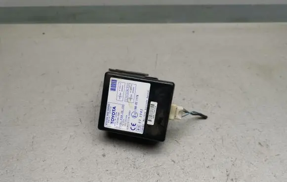 Toyota Corolla Verso AR10 Door control unit/module 897410F010