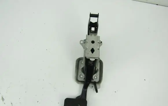 Volkswagen PASSAT B6 Brake pedal 1K1723057N