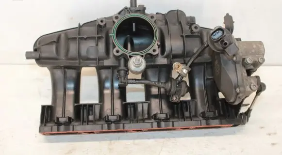Audi A4 S4 B7 8E 8H Intake manifold 06F133201N
