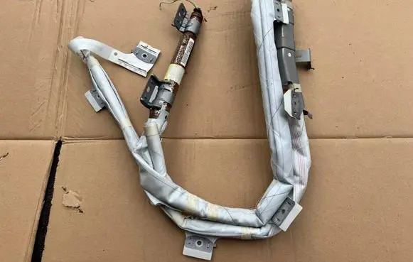 Mitsubishi Lancer VIII Roof airbag BV68078363