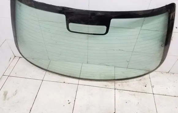Ford Mondeo MK II Rear windscreen/windshield window 43r001057 As2
