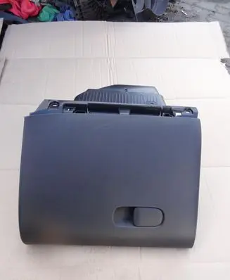 Citroen C3 Glove box 9812490277