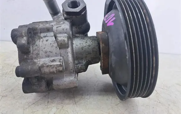 Alfa Romeo 156 Power steering pump 46763561