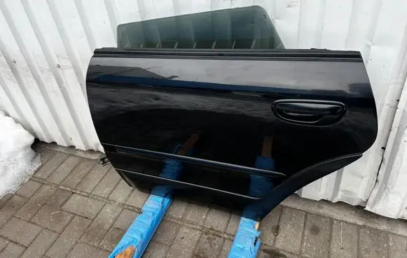 Subaru Outback Rear door 