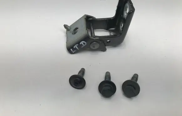 Citroen C4 III e-C4 Rear door lower hinge LEWY