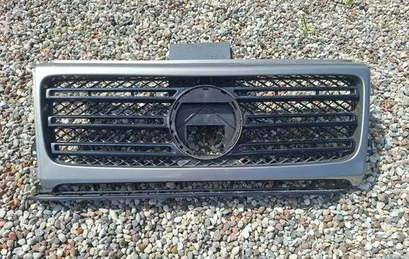 Mercedes-Benz G W463 2nd Gen Front bumper upper radiator grill A4638880400