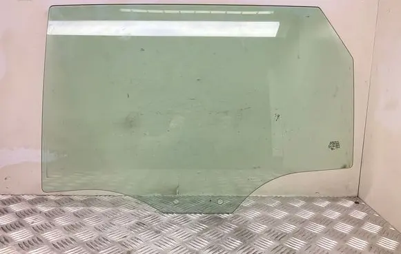 Seat Leon (5F) Rear door window glass AS2