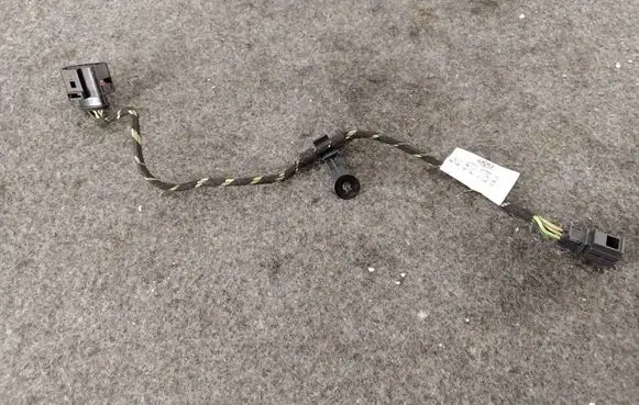 Volkswagen Caddy Tailgate/trunk wiring harness 2K0972175B