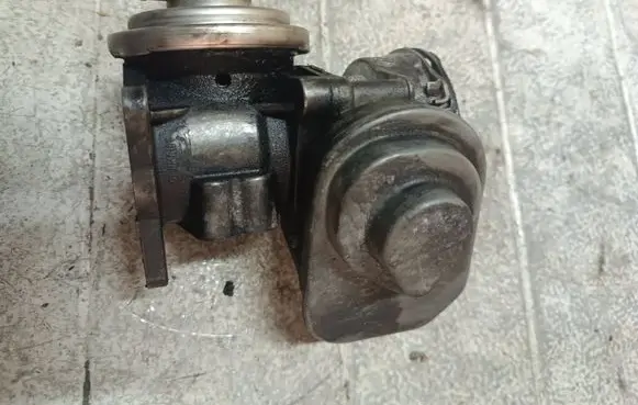 Audi A3 S3 8P EGR valve 724809160