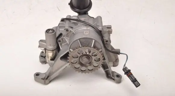 Jaguar F-Pace Oil pump G4D3-6L079-J