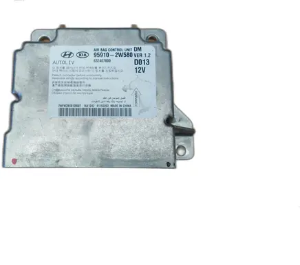 Hyundai Santa Fe Trunk lid opening control unit 95910-2W580