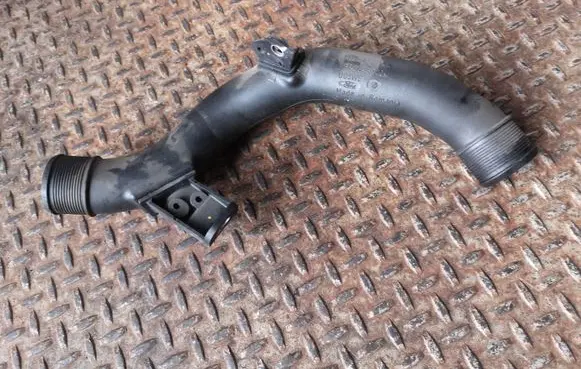 Ford Focus Intercooler hose/pipe F1F16F075A