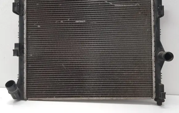Dacia Sandero Coolant radiator 8200735038